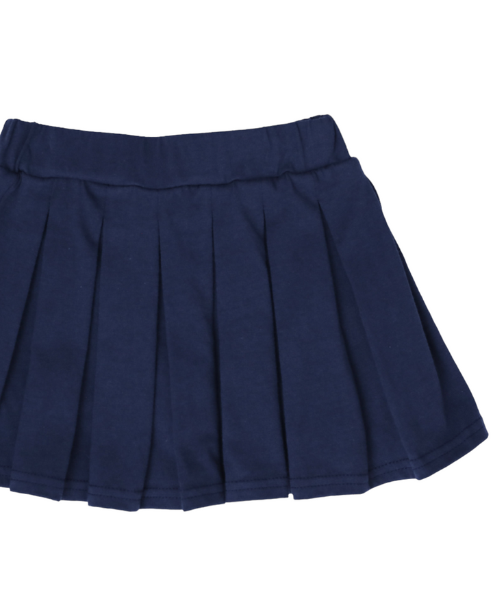 Pleat Skort- Navy, close up